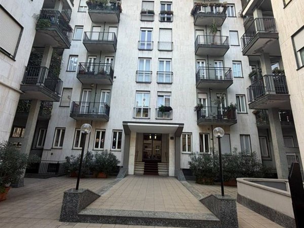appartamento in vendita a Milano in zona Isola