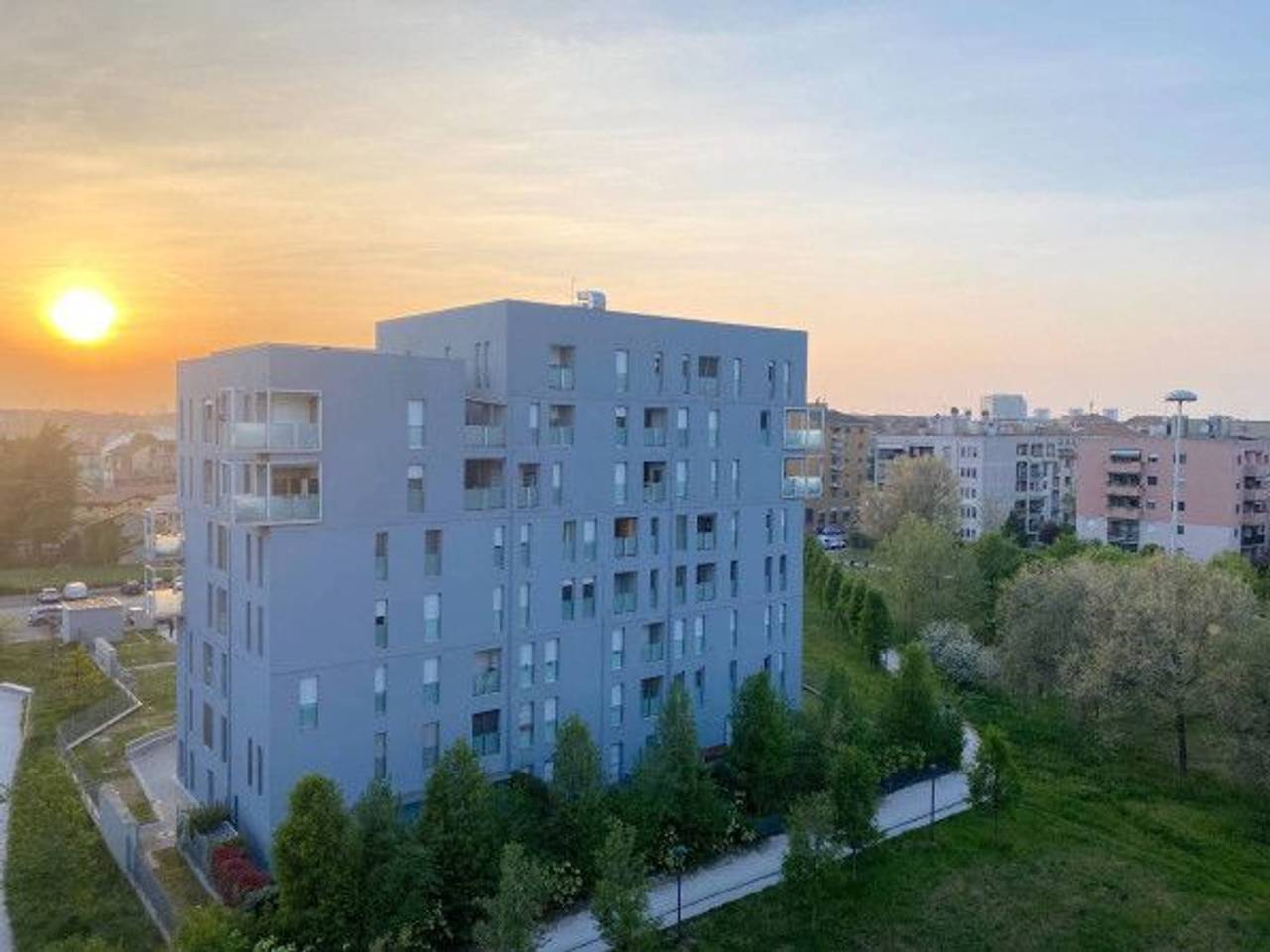 appartamento in vendita a Milano in zona Famagosta