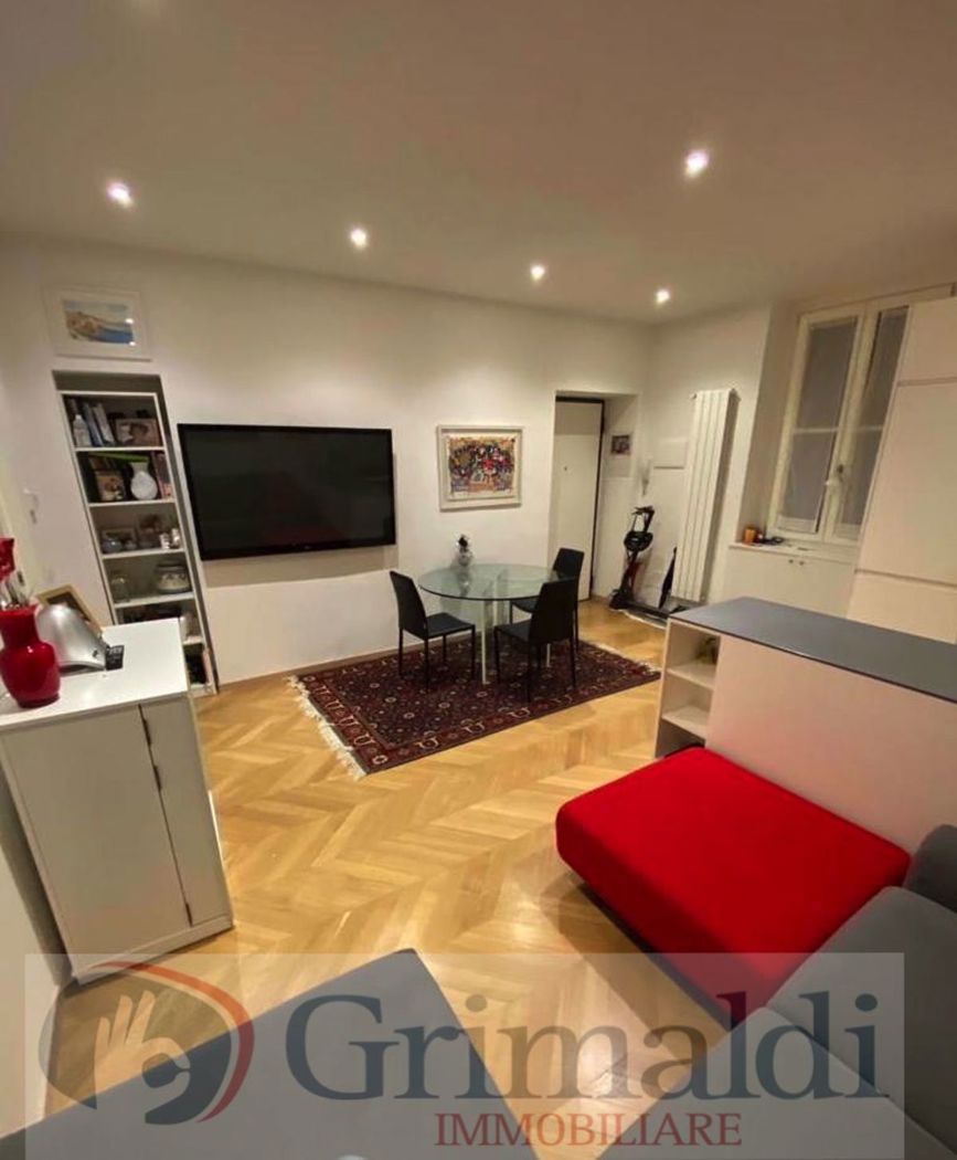 appartamento in vendita a Milano in zona Tibaldi