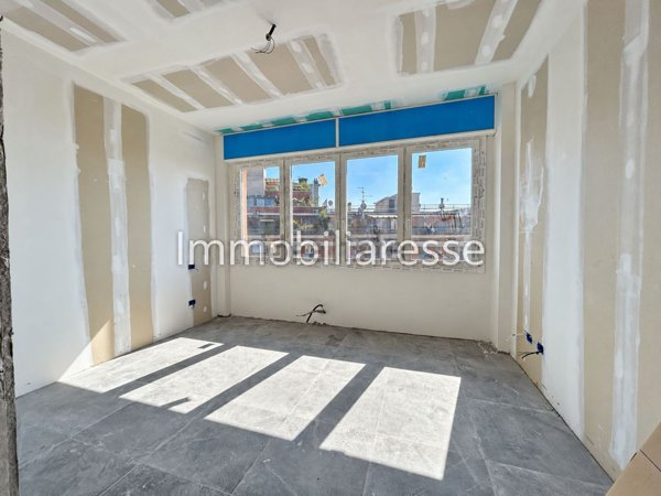 ufficio in vendita a Milano in zona Crescenzago