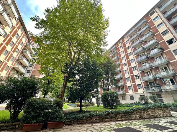 appartamento in vendita a Milano in zona Città Studi