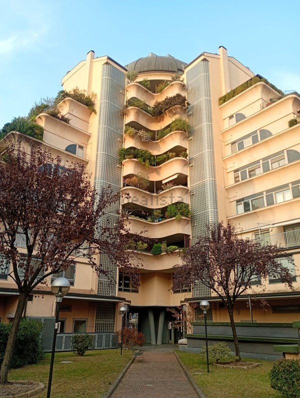 appartamento in vendita a Milano in zona Bocconi