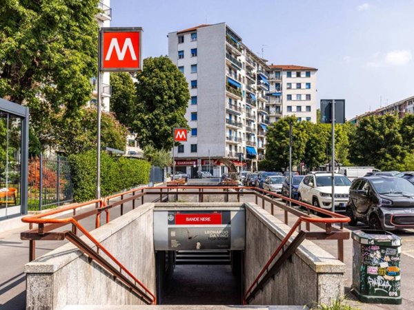 appartamento in vendita a Milano in zona Bande Nere