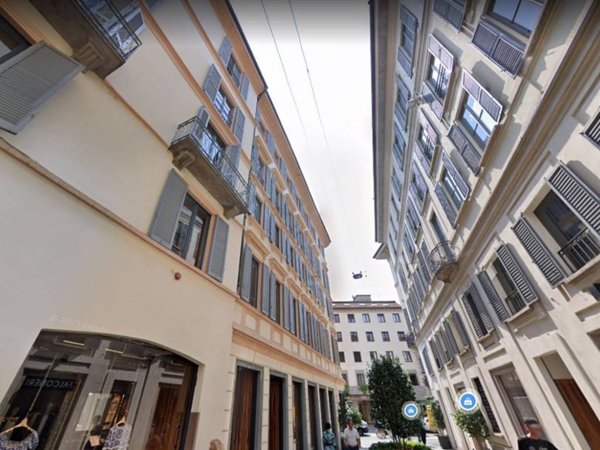 appartamento in vendita a Milano in zona Paolo Sarpi