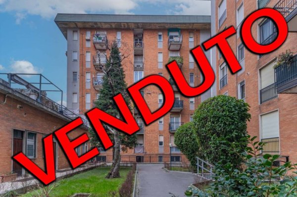 appartamento in vendita a Milano in zona Dergano