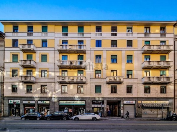 appartamento in vendita a Milano in zona Ponte Seveso