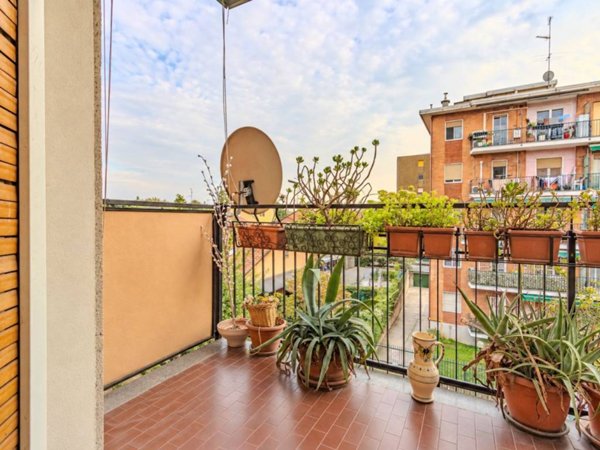 appartamento in vendita a Milano in zona Bruzzano