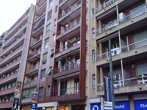 appartamento in vendita a Milano in zona Solari