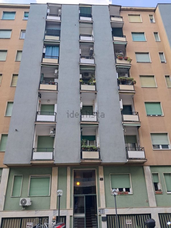 appartamento in vendita a Milano in zona Sempione
