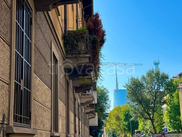 appartamento in vendita a Milano in zona Isola