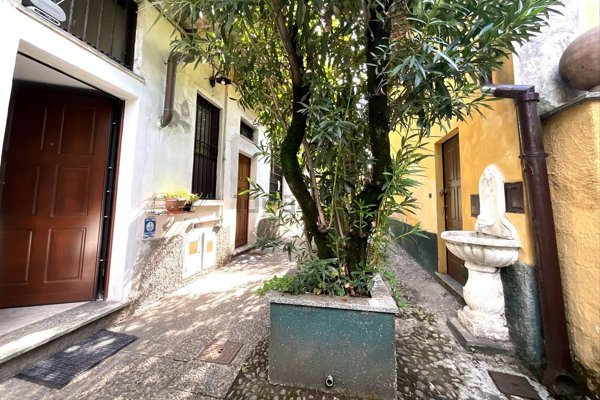 appartamento in vendita a Milano in zona Greco