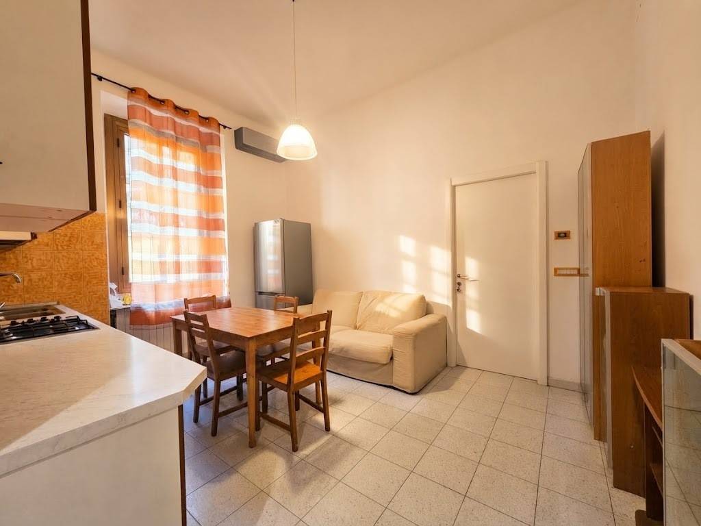 appartamento in vendita a Milano in zona Tibaldi