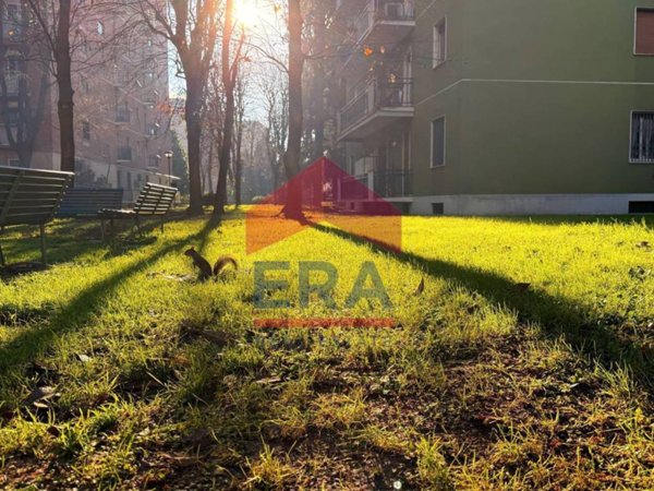 appartamento in vendita a Milano in zona Bande Nere