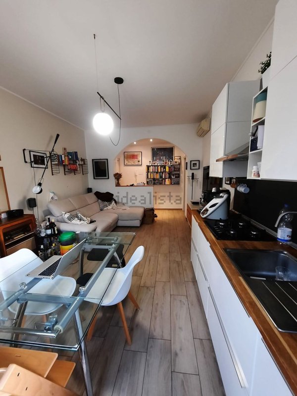 appartamento in vendita a Milano in zona Lorenteggio