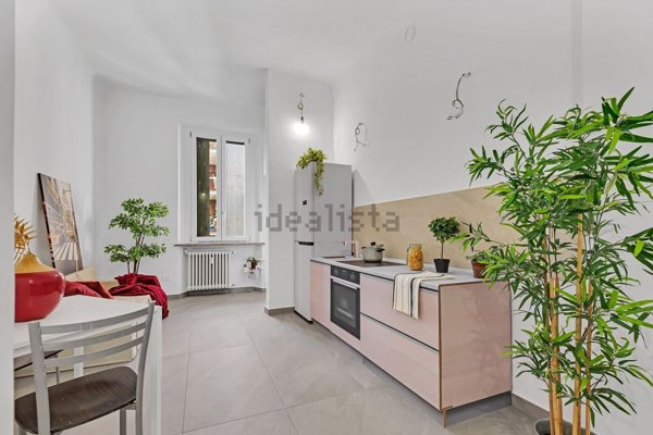 appartamento in vendita a Milano in zona Ghisolfa
