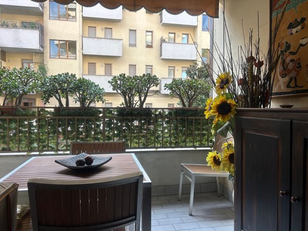 appartamento in vendita a Milano in zona Corsica