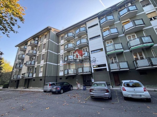 appartamento in vendita a Milano in zona Gallaratese