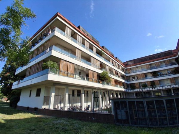 appartamento in vendita a Milano in zona Porta Genova