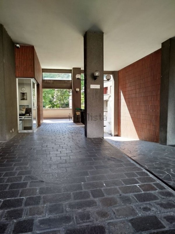 appartamento in vendita a Milano in zona Gorla