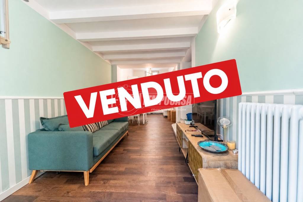 appartamento in vendita a Milano in zona Isola