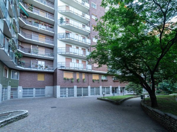 appartamento in vendita a Milano in zona Bande Nere