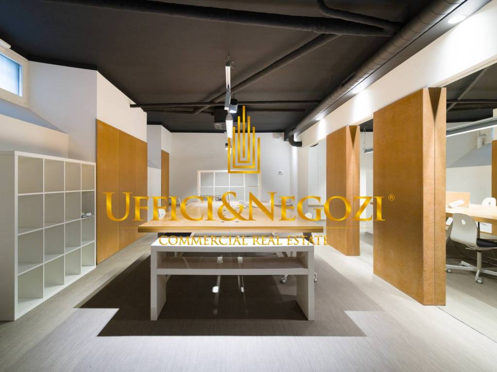 ufficio in vendita a Milano in zona Isola