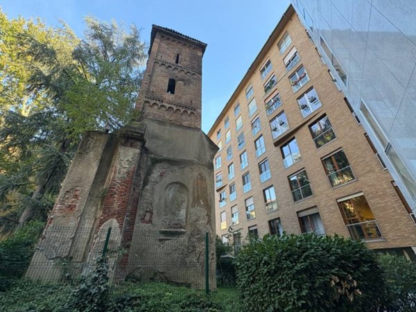 appartamento in vendita a Milano in zona Paolo Sarpi