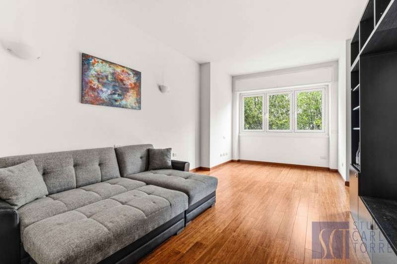 appartamento in vendita a Milano in zona Ghisolfa
