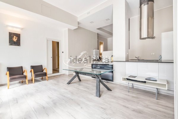 appartamento in vendita a Milano in zona Stazione Centrale