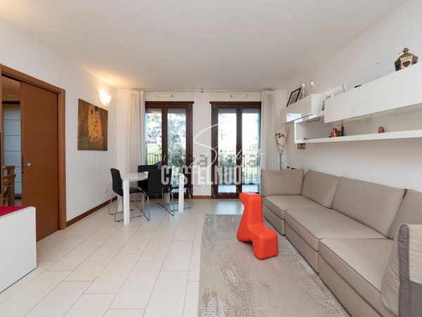 appartamento in vendita a Milano in zona Quarto Cagnino