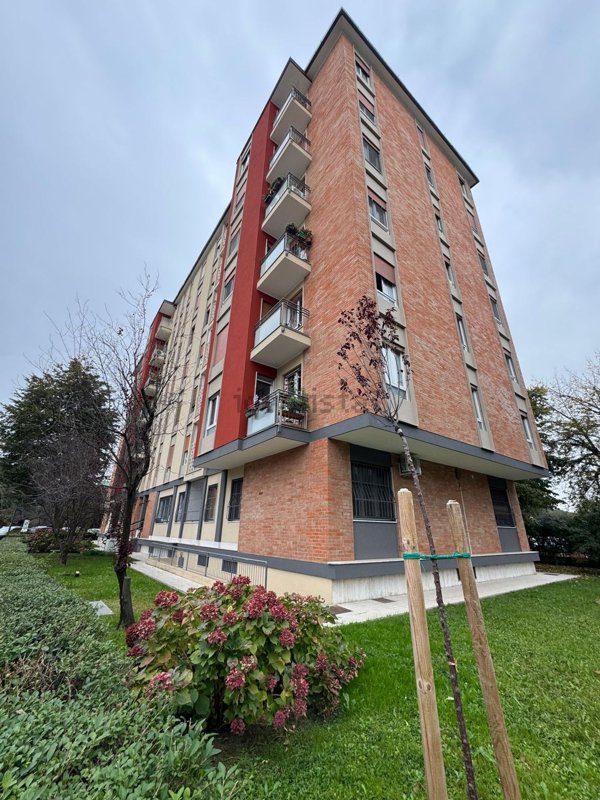 appartamento in vendita a Milano in zona Ghisallo