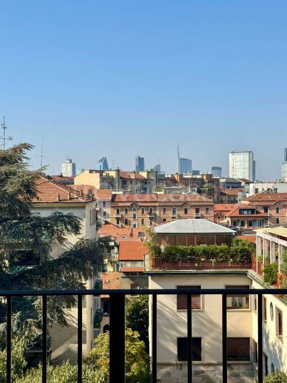 appartamento in vendita a Milano in zona Città Studi