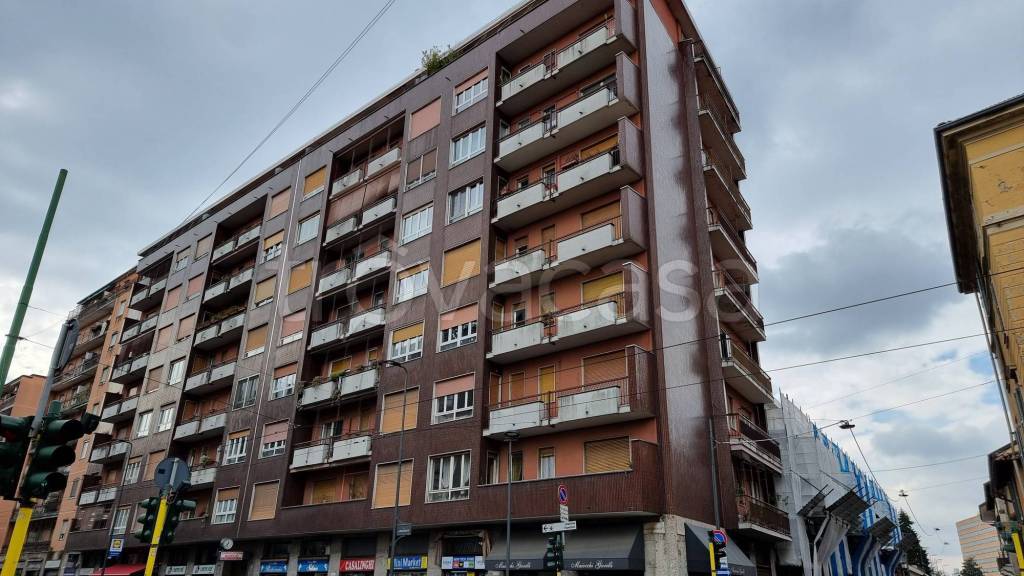 appartamento in vendita a Milano in zona Vigentino