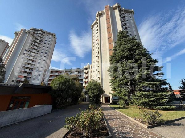 appartamento in vendita a Milano in zona Greco