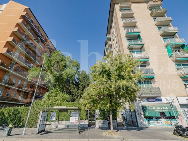 appartamento in vendita a Milano in zona Bande Nere
