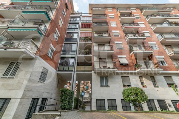 appartamento in vendita a Milano in zona Affori
