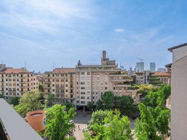 appartamento in vendita a Milano in zona Porta Venezia