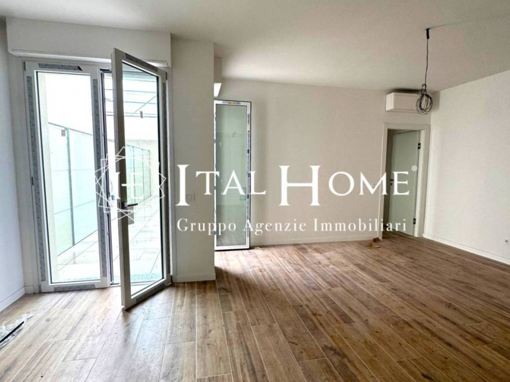 appartamento in vendita a Milano in zona Baggio