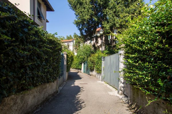 appartamento in vendita a Milano in zona Isola