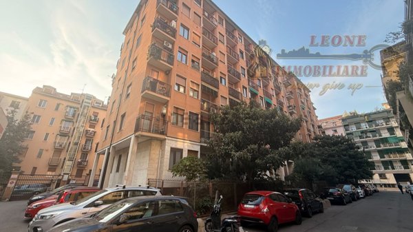 appartamento in vendita a Milano in zona Lorenteggio