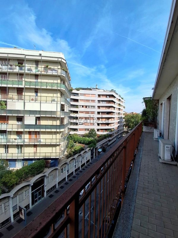 appartamento in vendita a Milano in zona Città Studi