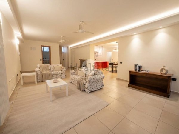 appartamento in vendita a Milano in zona XXII Marzo