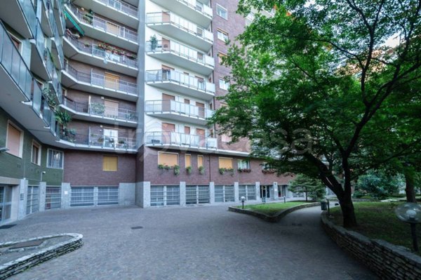 appartamento in vendita a Milano in zona De Angeli