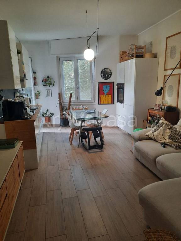 appartamento in vendita a Milano in zona Lorenteggio