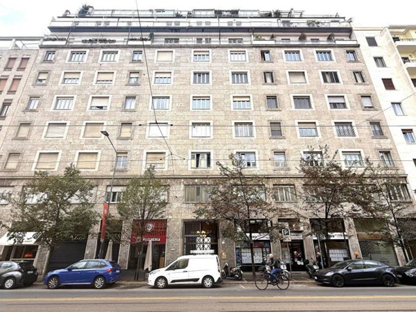 appartamento in vendita a Milano in zona Guastalla