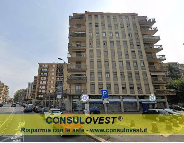 appartamento in vendita a Milano in zona Bande Nere