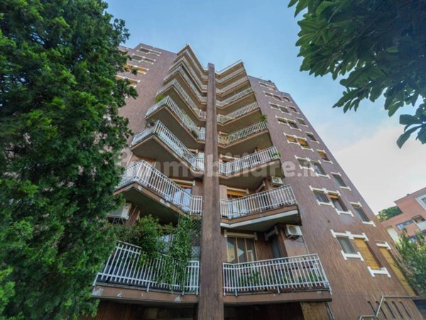 appartamento in vendita a Milano in zona Vigentino