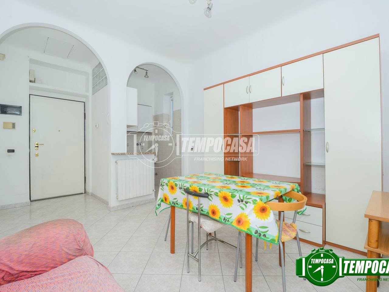 appartamento in vendita a Milano in zona Baggio