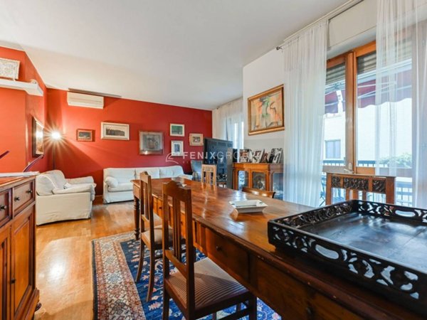 appartamento in vendita a Milano in zona Corsica