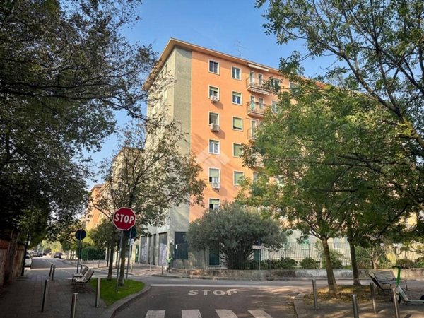 appartamento in vendita a Milano in zona Villapizzone